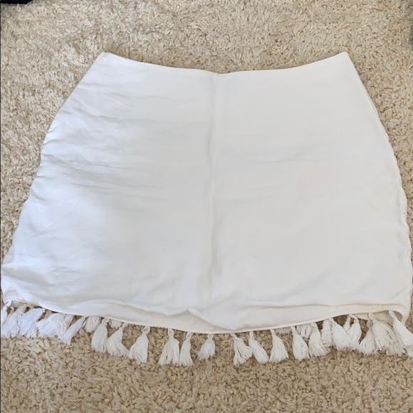 FATE white small tassel skirt - Picture 4 of 4